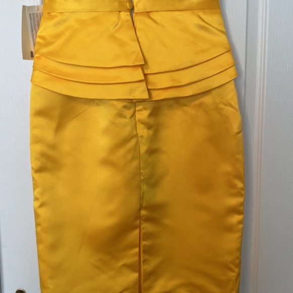 NEW formal yellow dress with lace bodice at top - Picture 6 of 6